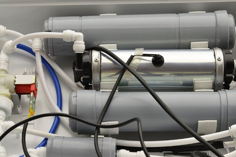 How Does The UV Water Filtration System Work? Detailed Guide